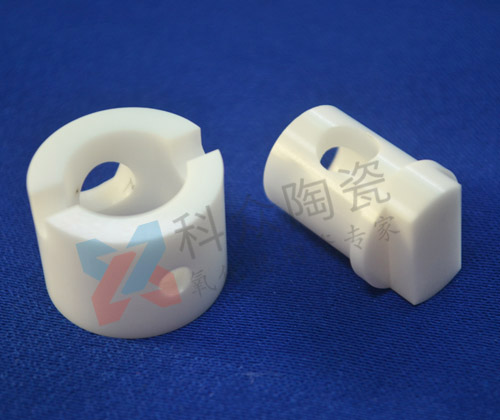 工業陶瓷在擠壓成型時應注意什么？
